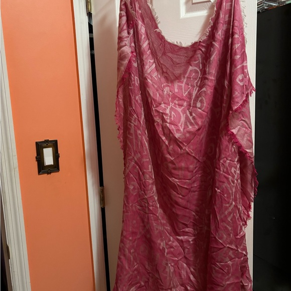 SALVATORE FERRAGAMO 65%wool 35%silk Square Lettering Scarf NWT. MADE IN ITALY - Picture 9 of 12